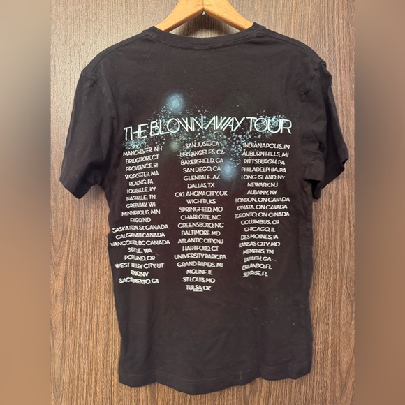 CARRIE UNDERWOOD 2012 TOUR SHIRT SIZE SMALL - Picture 2 of 3